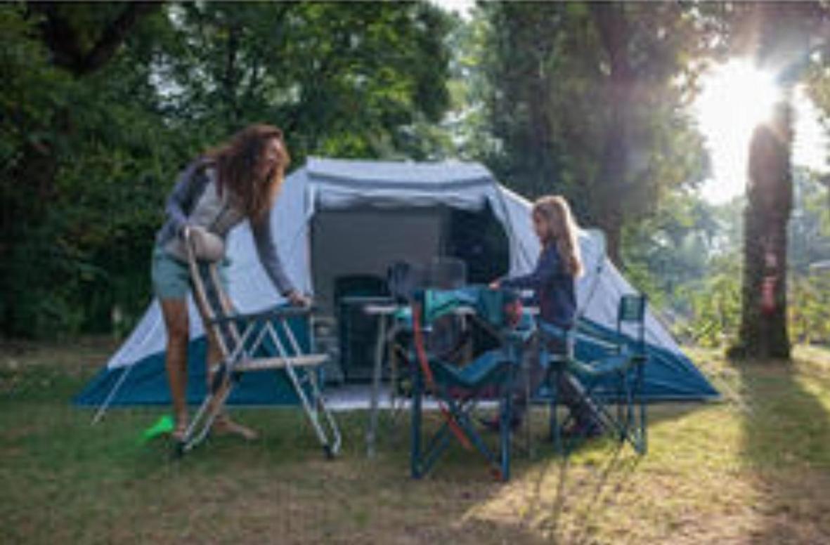 Les Hortensias Grande Tente Familiale Deux Chambres Et Sejour Vue Mer Sur Camping Nature Plestin-les-Grèves Exteriér fotografie