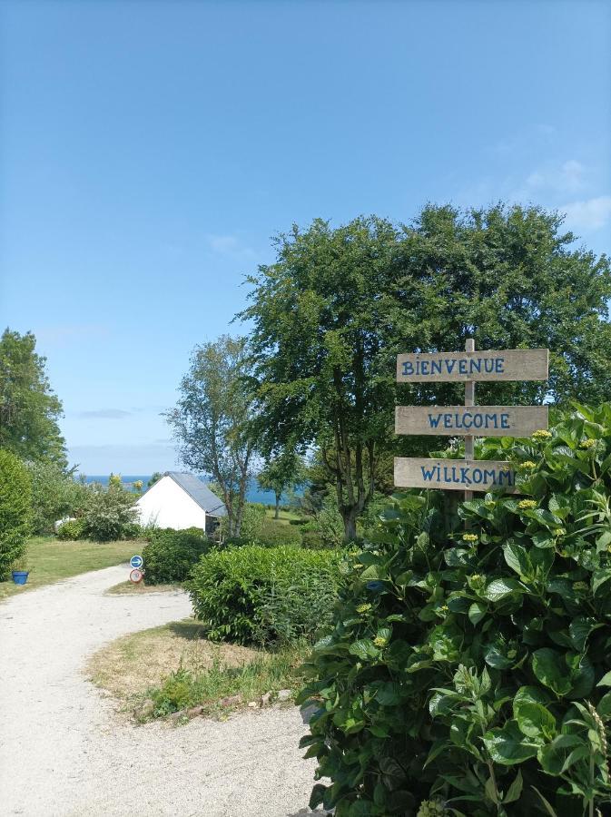 Les Hortensias Grande Tente Familiale Deux Chambres Et Sejour Vue Mer Sur Camping Nature Plestin-les-Grèves Exteriér fotografie